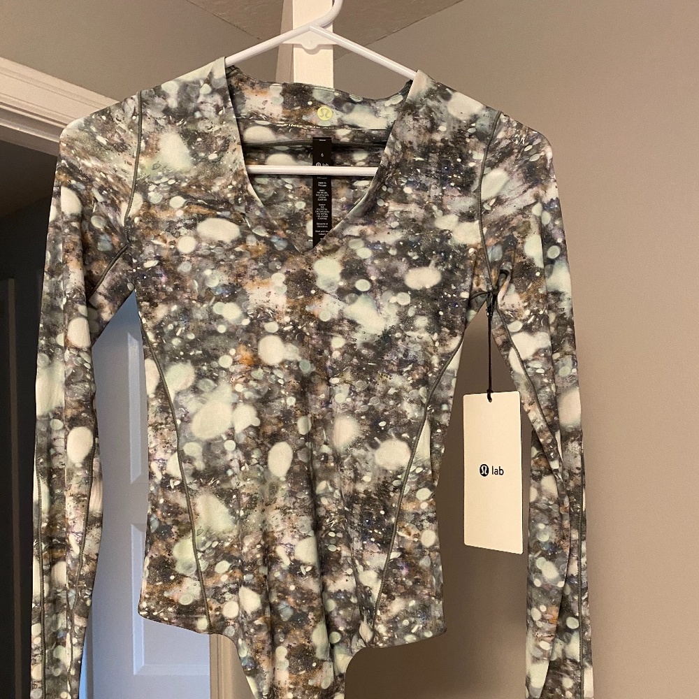 Lululemon lab V-Neck Long Sleeve Bodysuit
